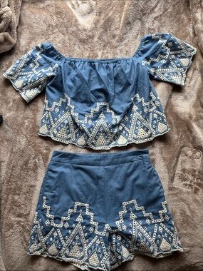 Women’s Blue Embroidered Two-Piece Short Set